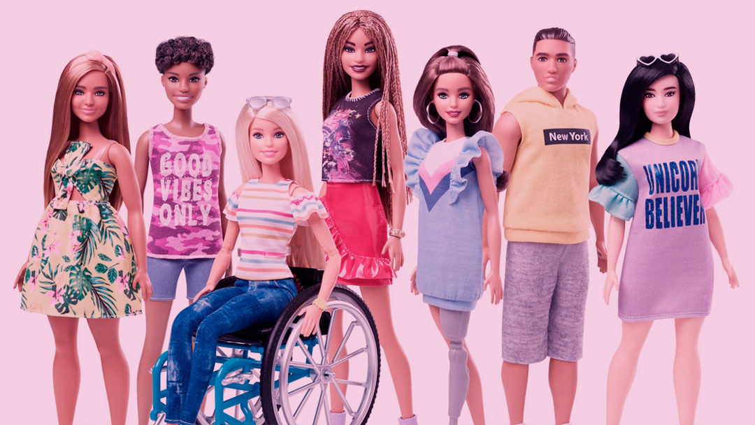 Barbie e inclusão: boneca vai ganhar versão com prótese e cadeira de rodas