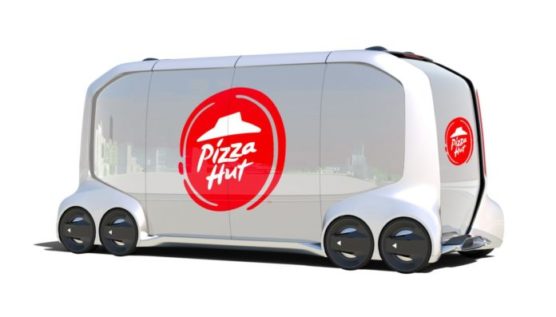 tecnologias-black-mirror-vida-real-entrega-carro-autonomo-pizza-hut