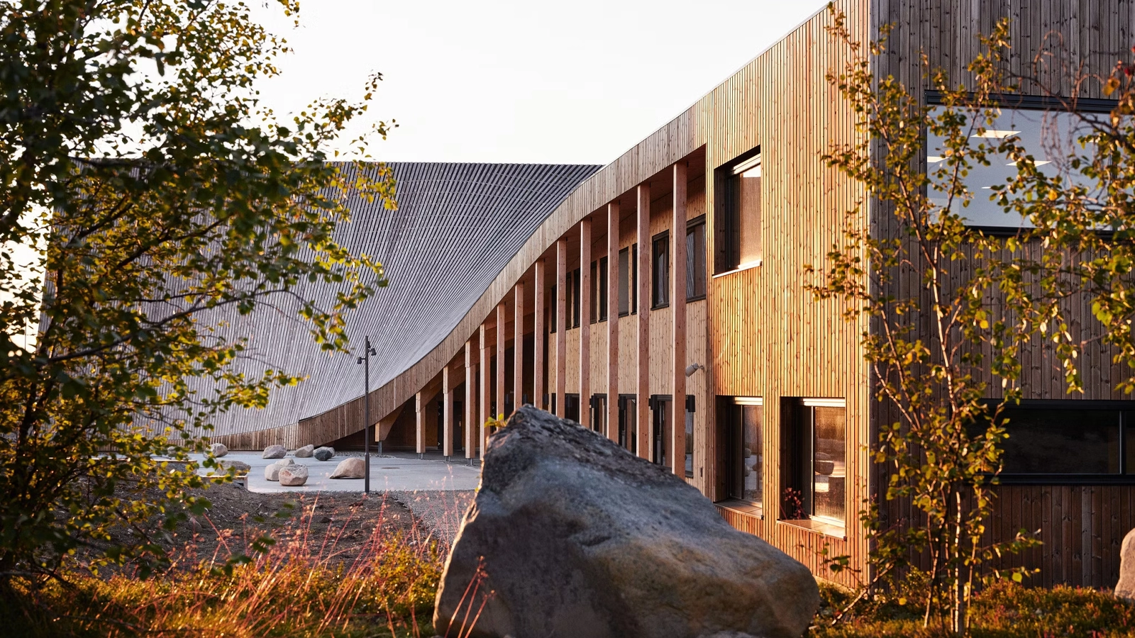 Escola construída na Noruega alcança 90% de autossuficiência energética