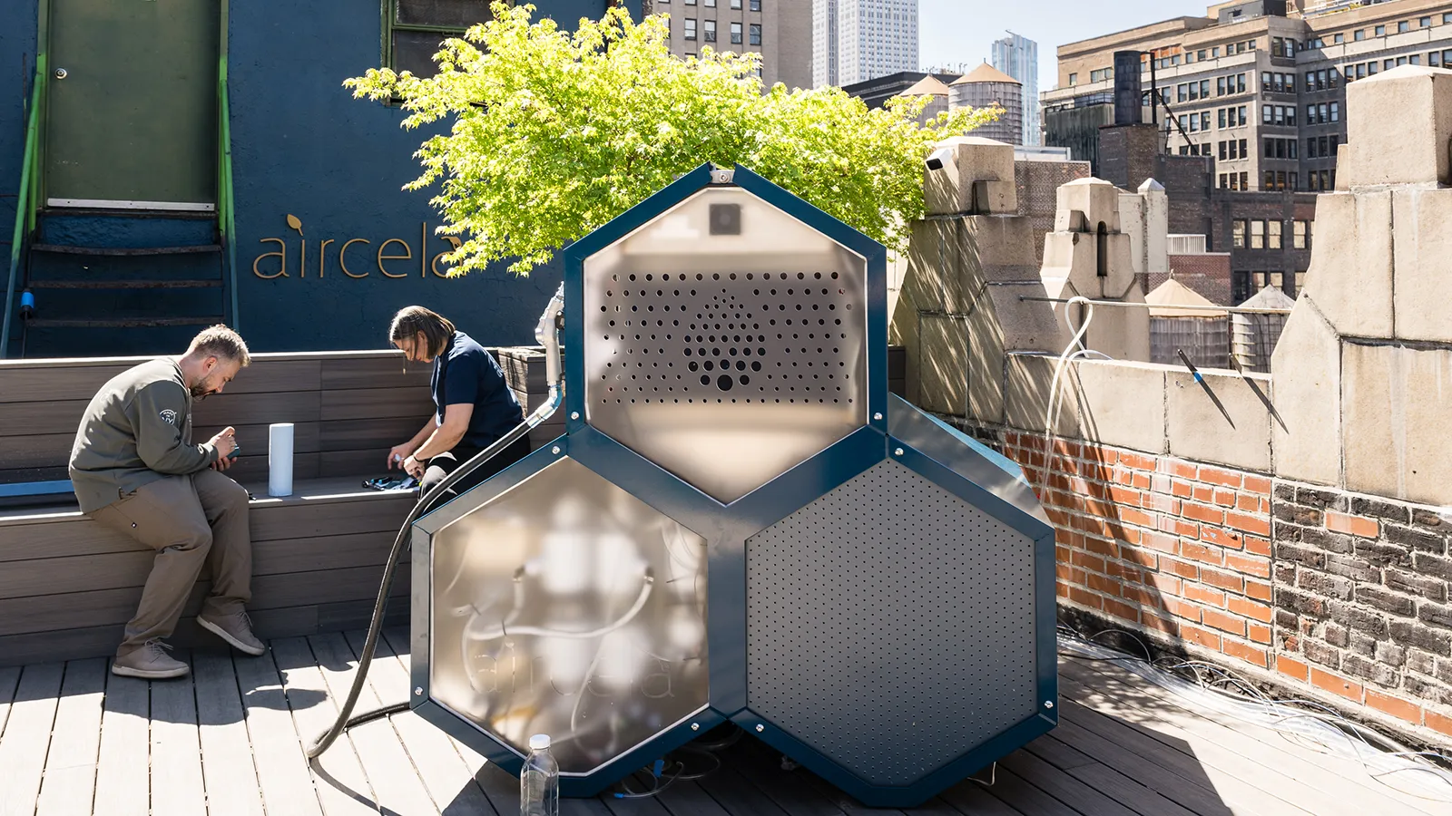 Aircela: a máquina que transforma ar e água em gasolina limpa
