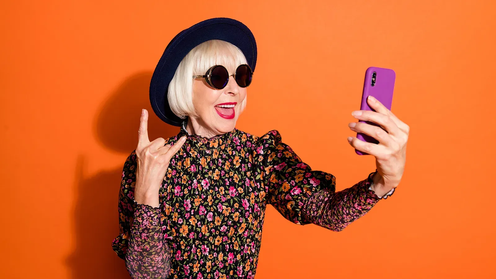 Inclusão digital prateada: Estratégias de UX e Gerontogogia contra o etarismo